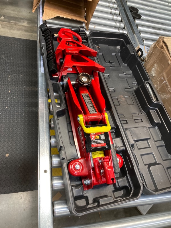 Photo 2 of BIG RED T82001S Torin Hydraulic Trolley Service/Floor Jack Combo with 2 Jack Stands and Blow Mold Carrying Storage Case, 2 Ton (4,000 lb) Capacity, Red