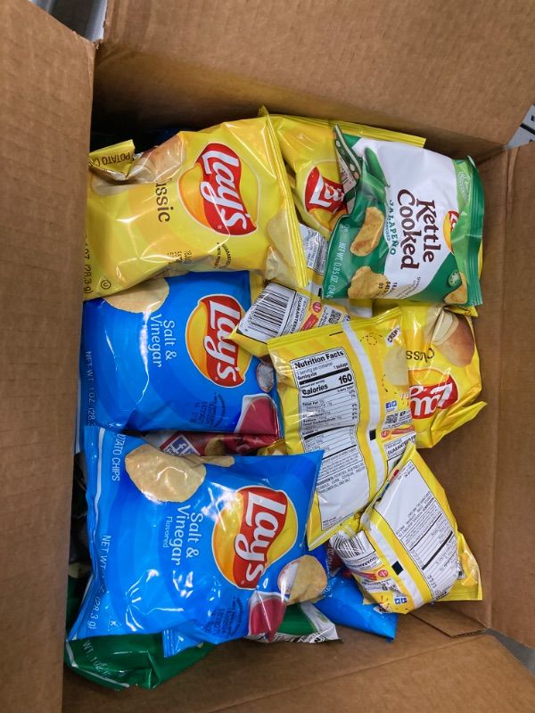 Photo 2 of ***USE BY - 08/21/2024*** Lay's and Lay's Kettle Cooked Potato Chips Variety Pack, (40 Count)