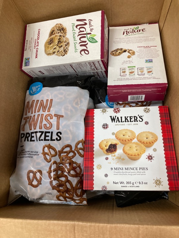 Photo 1 of ***SNACKS BUNDLE***Amazon Brand - Happy Belly Mini Twist Pretzels, 1 pound (Pack of 5), Back to Nature Chocolate Chunk Cookies - Dairy Free, Non-GMO, Made with Wheat Flour, Delicious & Quality Snacks, 9.5 Ounce (Pack of 4), 1 Box, 6 Pieces Luxury Mincemea