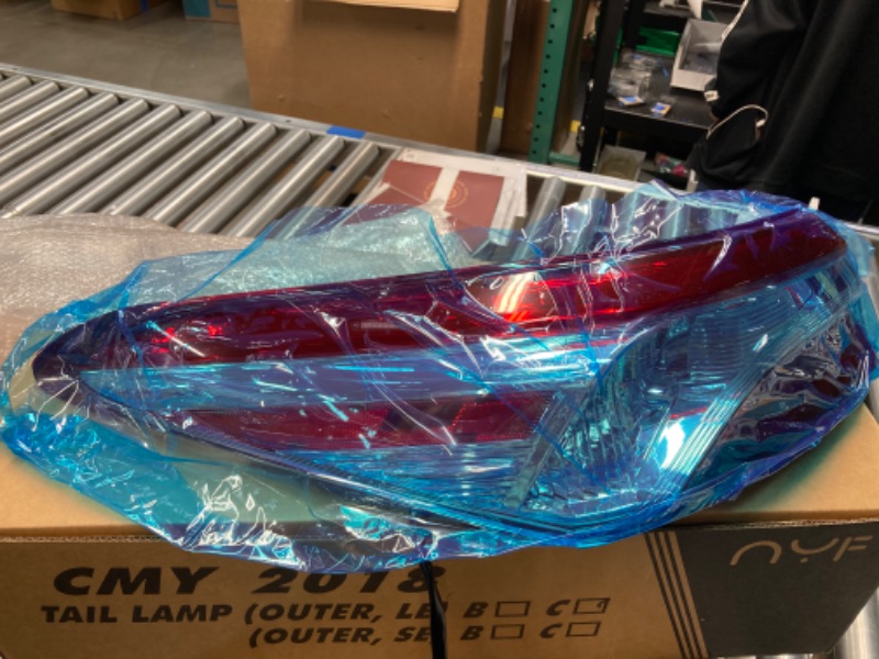 Photo 1 of Tail Light Assembly for Toyota Camry 2018-2020 Tail Lamp Replacement 81560-06720 Driver Side (Left)