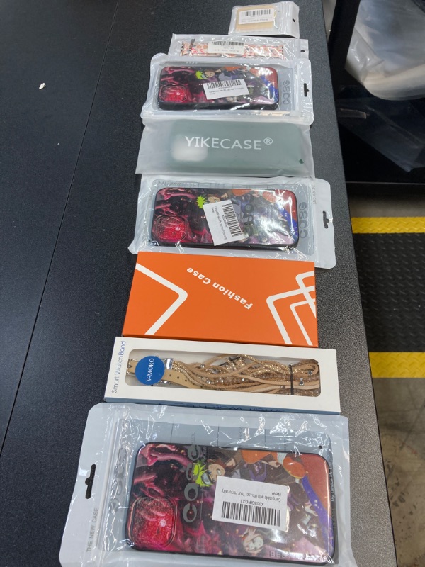 Photo 1 of MISC TECH BUNDLE//IPHONE CASES AND SAMSUNG PHONE//APPLE WATCH BANDS