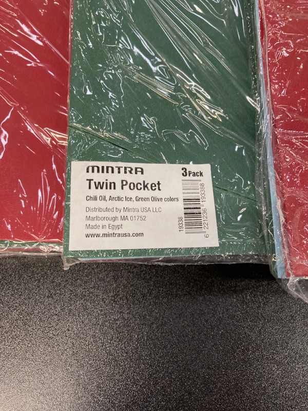 Photo 3 of 4 PACK BUNDLE///Mintra Poly Pocket Folders 3pk - Heavy Duty (Chili Oil/Arctic Ice/Green Olive)