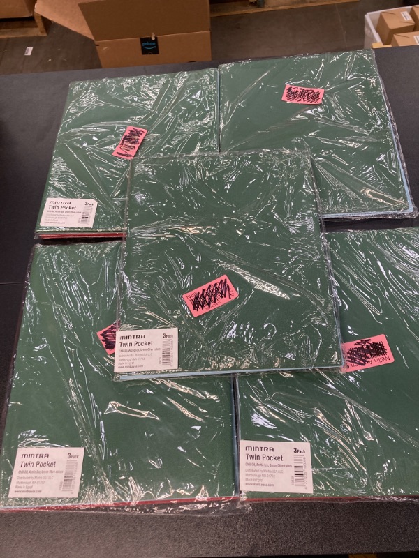 Photo 2 of 5 PACK BUNDLE///Mintra Poly Pocket Folders 3pk - Heavy Duty (Chili Oil/Arctic Ice/Green Olive)