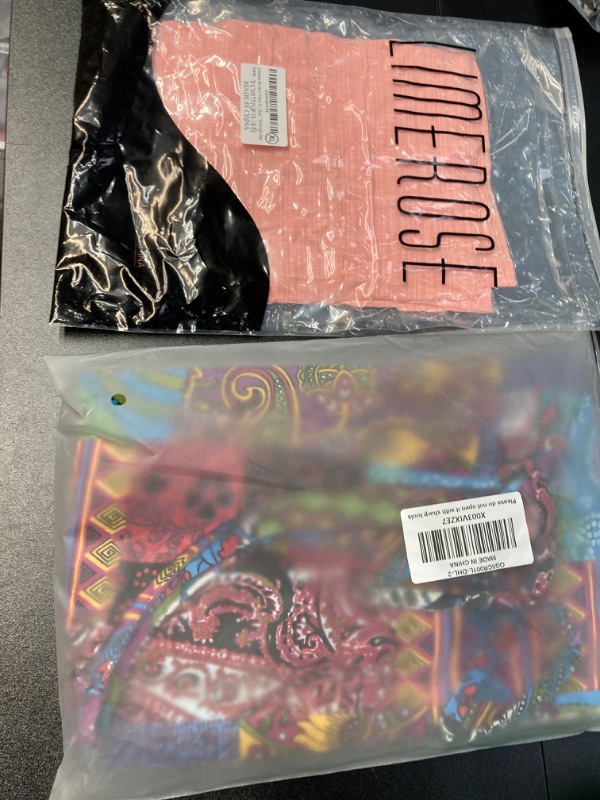 Photo 1 of MISC WOMENS CLOTHING BUNDLE///SIZED SMALL TO XL