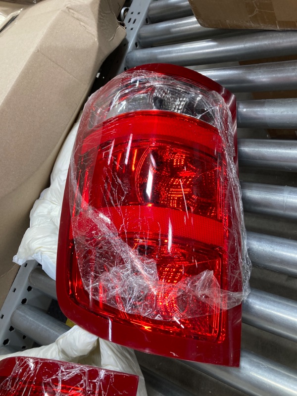 Photo 2 of Boine Tail Light Compatible With 2007-2013 GMC Sierra 1500 2500HD 3500HD Driver and Passenger Side Rear Light Housing Brake Lamps - Bulb Included Replaces 25958484 25958485