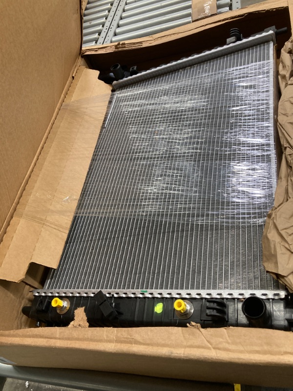 Photo 1 of GM Genuine Parts 84079536 Radiator