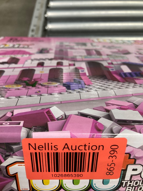 Photo 1 of AEROQUEST Princess Castle Building Blocks, 6-in-1 Building Toys 1000Pcs for Girls 6-12 Construction Play Set Educational Toys for Kids Christmas Birthday Toy Gift
