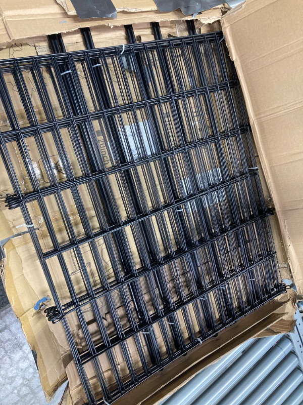 Photo 2 of 8 Pcs Large Aquarium Fish Tank Divider 11.8x11.8Inch Egg Crate Aquarium Filter Bottom Divider Tray Grid Isolation Board Partition Separator with 10 Pcs Sucker Clips for Mixed Breeding Light Diffuser