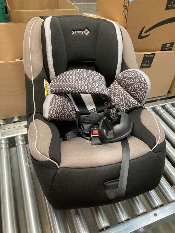 Photo 1 of Safety 1st Guide 65 Convertible Car Seat, Chambers