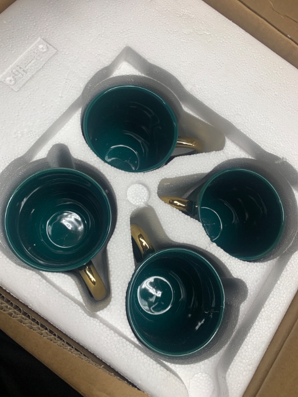 Photo 1 of 16 pcs dinner ware set 