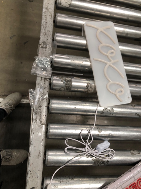 Photo 1 of Sexy Lady LED Neon Sign Pretty Girls Lady Back Night Neon Lights for Bedroom Decor Wall Decor Man Cave Room Playboy Room Bar Pub Club Party Garage Wall Art Decor Gifts for Men (15.7 x 8.1 inch, Pink) Girl-2