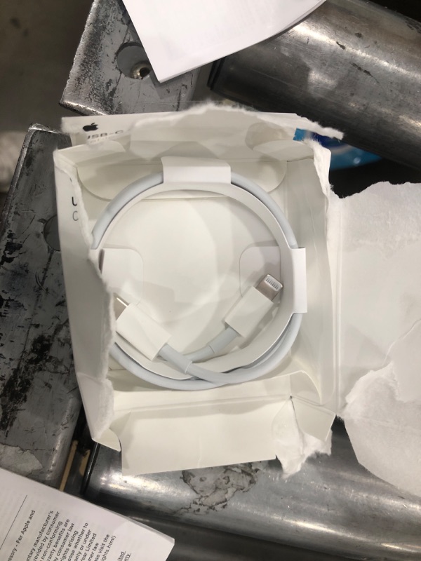 Photo 1 of Apple USB-C to Lightning Cable (1 m)