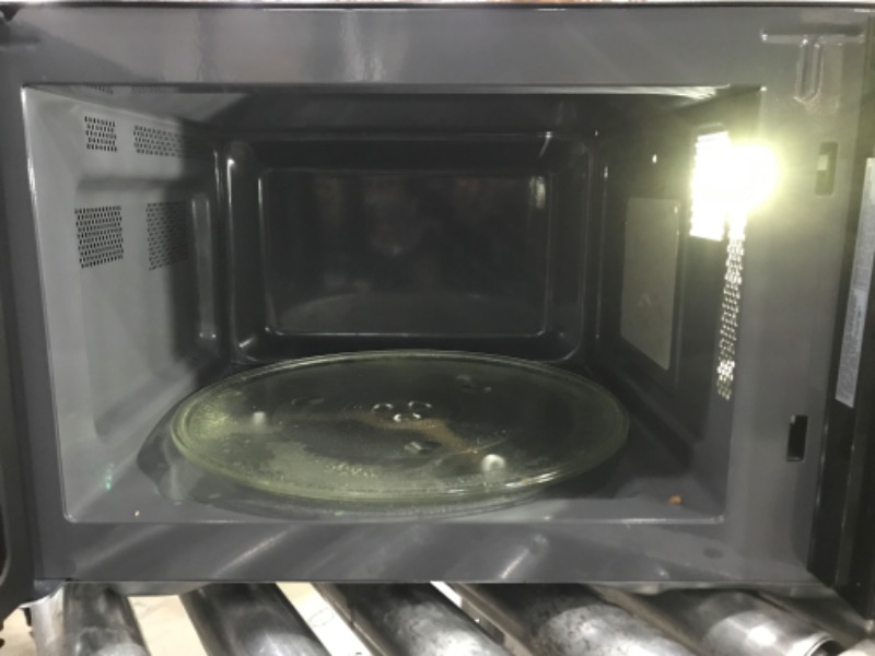 Photo 4 of 1.1 cu. ft. Countertop Microwave Oven in Black