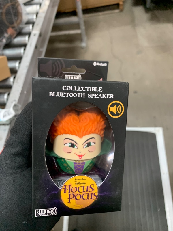 Photo 2 of Bitty Boomers Disney Hocus Pocus 2: Winifred Sanderson - Mini Bluetooth Speaker