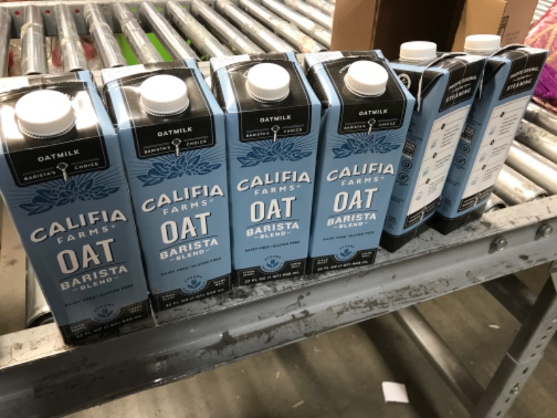 Photo 3 of **SEE PHOTOS!!**6CT Califia Farms - Oat Milk, Original Barista Blend, 32 Oz | Dairy Free | Creamer | Vegan | Plant Based | Gluten-Free | Non-GMO | Shelf Stable