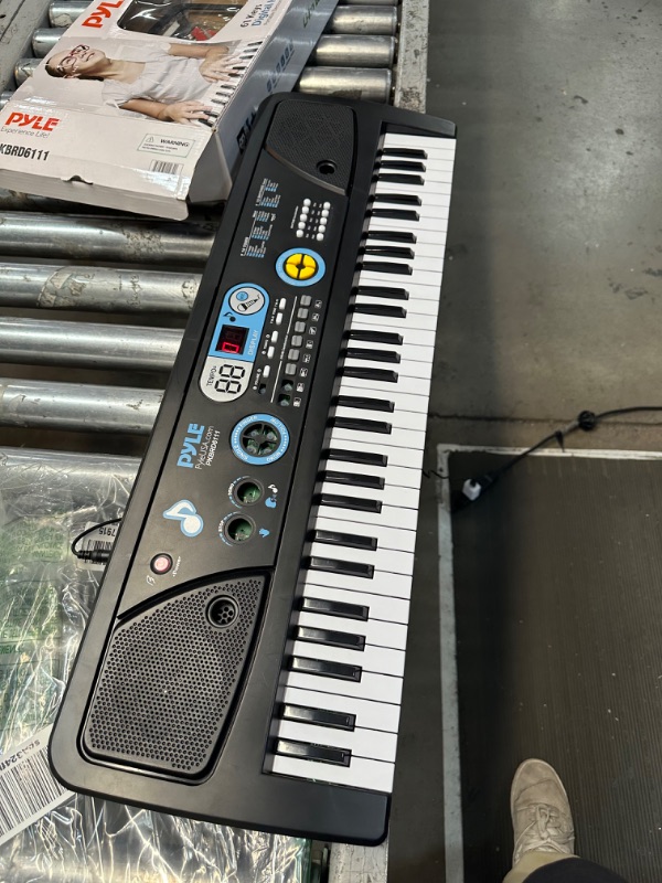 Photo 2 of **SEE NOTES**Pyle Digital Piano Kids Keyboard - Portable 61 Key Piano Keyboard, Learning Keyboard for Beginners w/ Drum Pad, Recording, Microphone, Music Sheet Stand, Built-in Speaker - Pyle PKBRD6111 , Black Black Keyboard