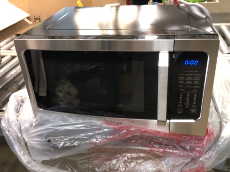 Photo 1 of **SEE NOTES**TOSHIBA 4-in-1 ML-EC42P(SS) Countertop Microwave Oven, Smart Sensor, Convection, Air Fryer Combo, Mute Function, Position Memory Turntable with 13.6" Turntable, 1.5 Cu Ft, 1000W, Silver Air Fry-1.5 Cu.Ft.-Silver