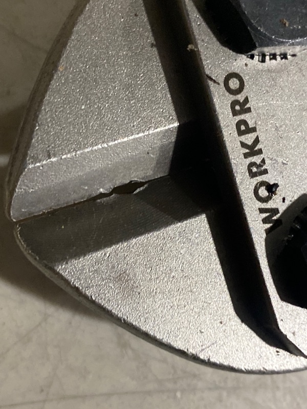 Photo 1 of WORKPRO W017006A Bolt Cutter, Bi-Material Handle with Soft Rubber Grip, 24", Chrome Molybdenum Steel Blade & Master Lock Outdoor Combination Lock, Heavy Duty Weatherproof Padlock, M175XDLF 24" Bolt Cutter + Combination Lock