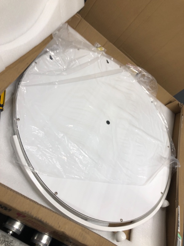 Photo 2 of ***USED - SCRATCHED - SEE PICTURES***
Hasipu Vanity Mirror with Lights, 24" LED Makeup Mirror, Lighted Makeup Mirror with Lights, Smart Touch Control 3 Colors Dimmable Round Mirror 360°Rotation White Round White Round New Led 24" x 24"