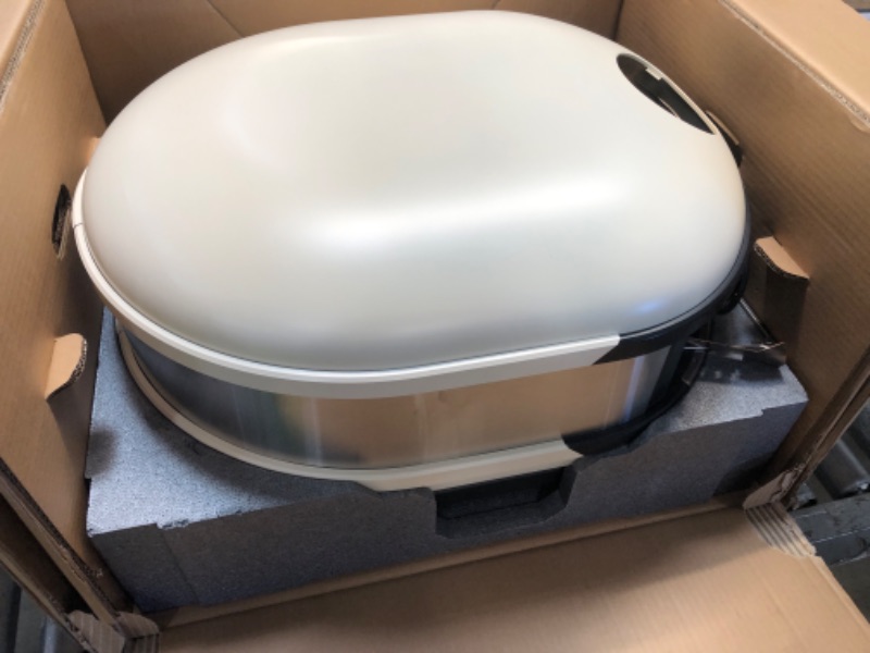 Photo 1 of Gozney Arc XL Propane Gas Compact Outdoor Pizza Oven Cooks 16" Pizza Bone White