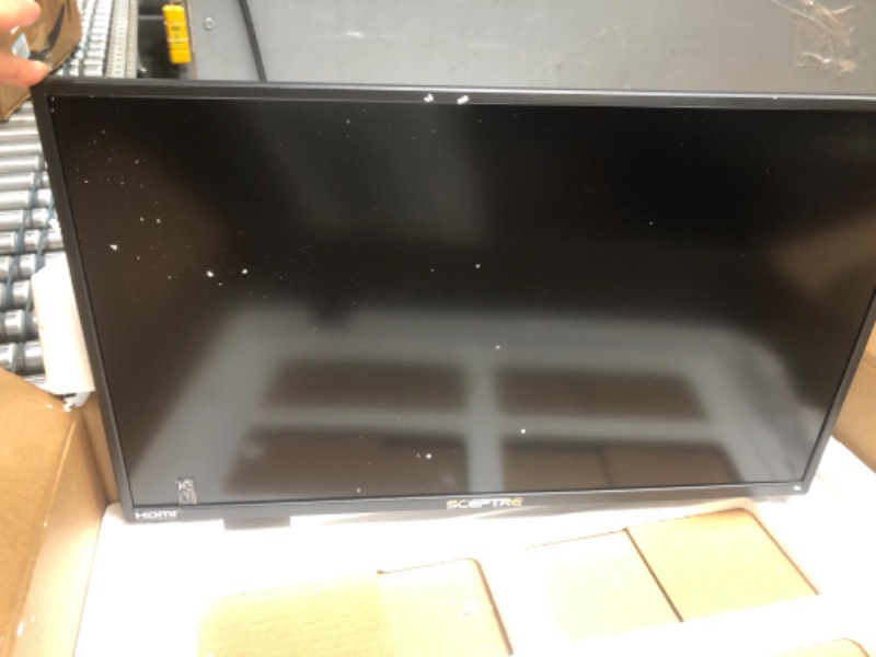 Photo 4 of LG Monitor, 24"