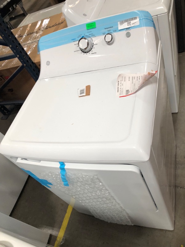 Photo 2 of GE 7.2-cu ft Electric Dryer (White)

