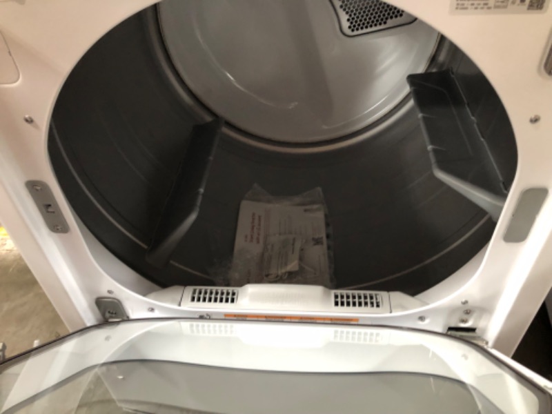 Photo 3 of LG EasyLoad 7.3-cu ft Smart Electric Dryer (White) ENERGY STAR
