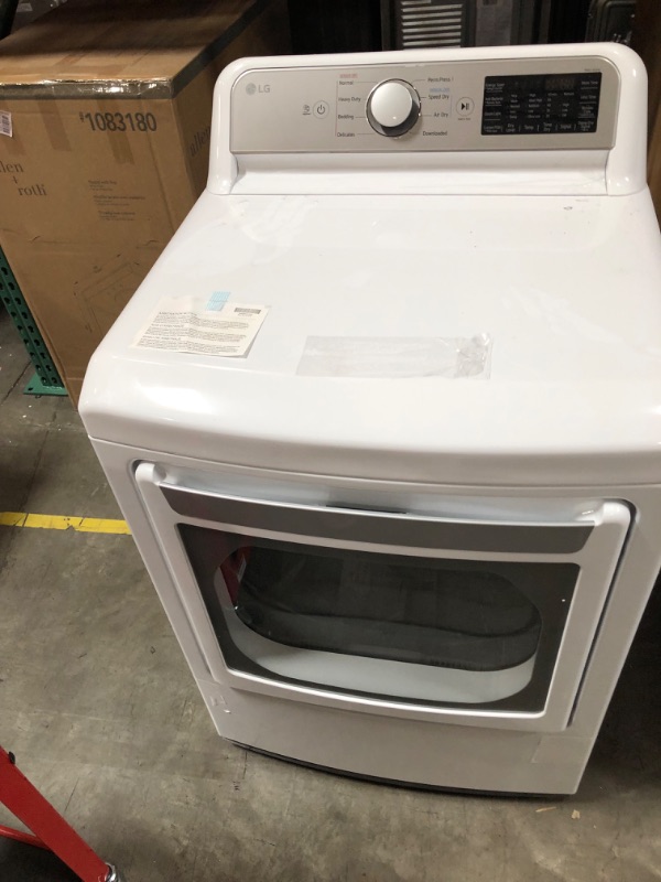 Photo 2 of LG EasyLoad 7.3-cu ft Smart Electric Dryer (White) ENERGY STAR
