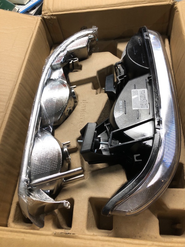 Photo 3 of ***USED - LIKELY MISSING PARTS - UNABLE TO VERIFY FUNCITONALITY***
PIT66 Headlights, Compatible with 99-02 Chevy Silverado 1500 2500/01-02 Silverado 1500HD 2500HD 3500/00-06 Tahoe Suburban 1500 2500 Clear Lens Chrome Housing Clear Reflector Clear lens Chr