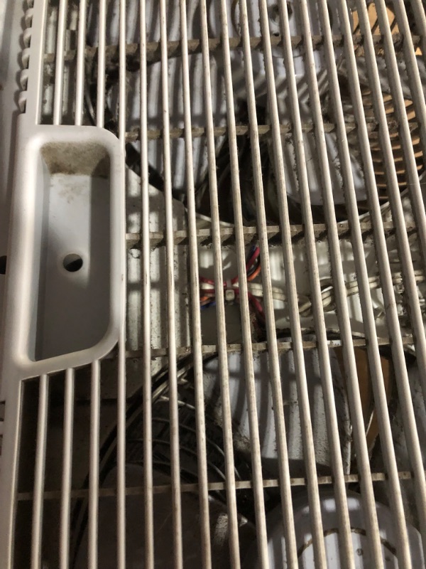 Photo 1 of ***USED*MINOR DAMAGE FROM WEAR*MISSING REMOTE*DIRTY***
Bionaire Window Fan with Twin 8.5-Inch Reversible Airflow Blades and Remote Control, White White 2 Blades Electronic control with LCD screen Window Fan
