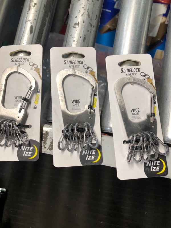 Photo 1 of **NON REFUNDABLE**
BUNDLE OF Nite Ize Stainless Steel Locking Keychain with Carabiner and 5 S-Biner MicroLocks