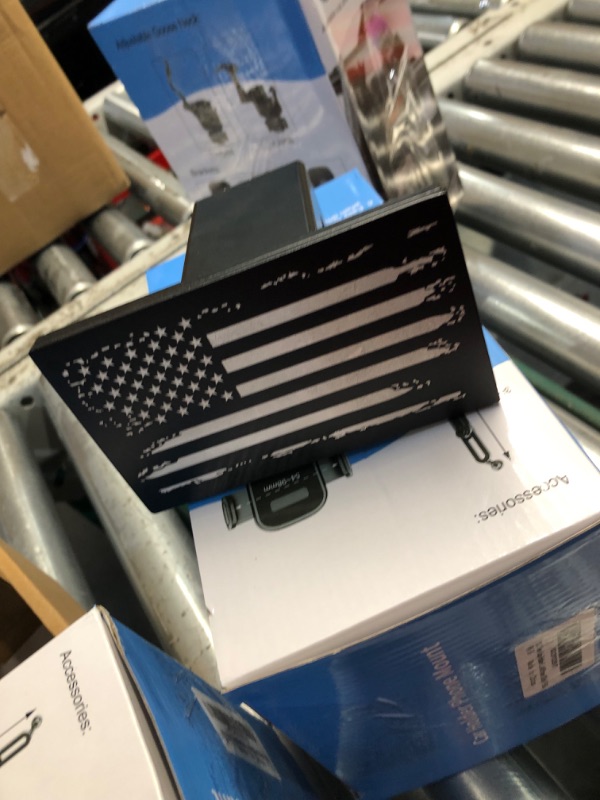 Photo 2 of Aluminum Tow Trailer Truck Hitch Cover, Laser Etched American Flag Plug Metal Hitch Accessories with Locking Pin and Clip for 2 inch Receivers, USA Statue of Liberty Flag