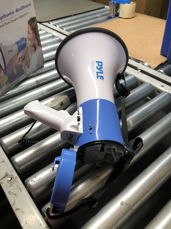 Photo 4 of PylePro PMP50 50 Watt 1,200 Yard Sound Range Portable Bullhorn Megaphone Speaker with Built In MP3 Input Jack