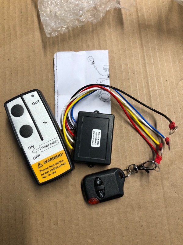 Photo 2 of **BLUE WIRE CUT**
Qook Wireless Winch Remote Control Kit for Truck Jeep ATV SUV 12V Switch Handset