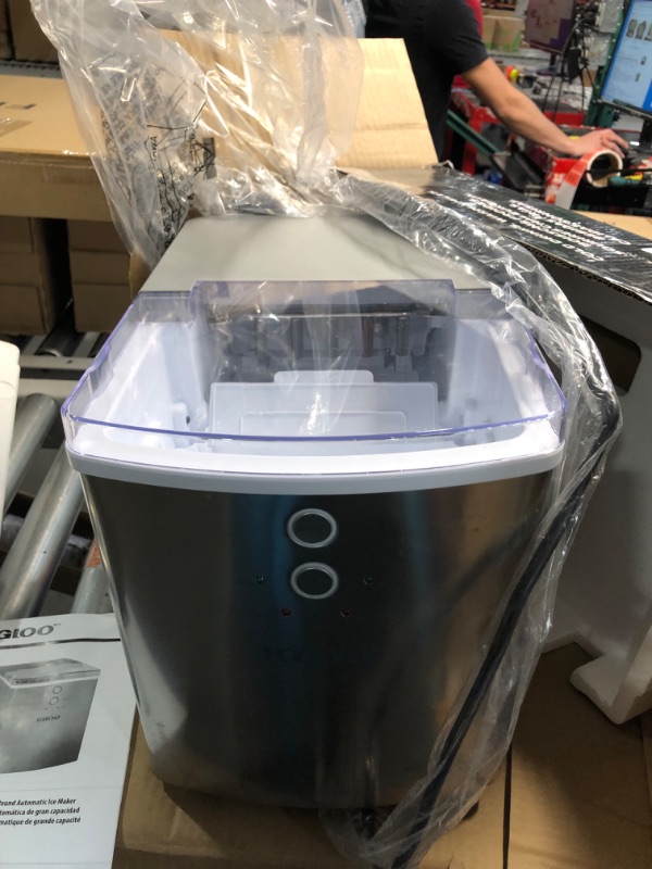 Photo 2 of (powers on)(unable to test further)Igloo Premium Countertop Ice Maker Machine, Portable Ice Maker, Produces 33 lbs.