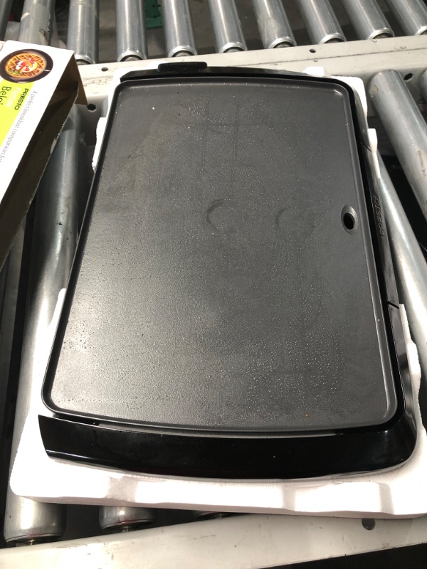 Photo 4 of **prev used**dirty**Presto 07047 Cool Touch Electric Griddle