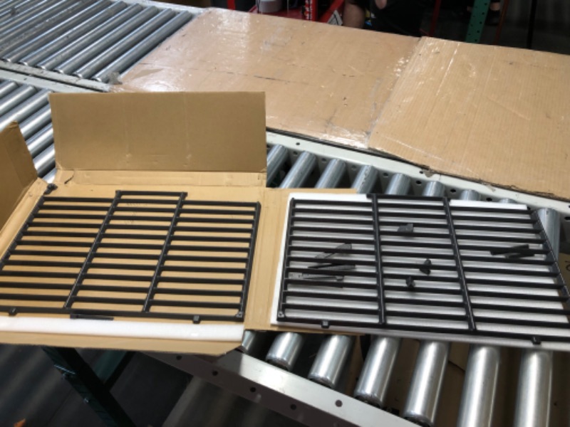 Photo 2 of **broken on top see pics** GasSaf 19.5 inch Grill Grates Replacement for Weber (19.5" x 12.9" x 0.5")