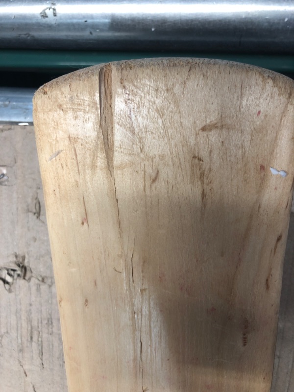 Photo 2 of ***DAMAGED cracked***
SportsYuva Hard Tennis Kashmir Willow Cricket Bat Natural Wood with Free Bat Cover