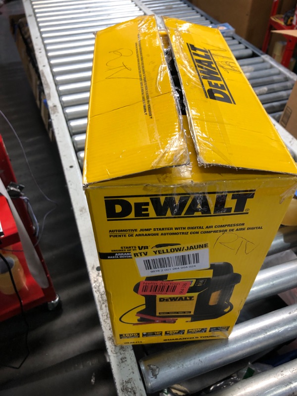 Photo 3 of ***PARTS ONLY, KNOB DOESNT WORK *****DEWALT DXAEJ14-Type2 Digital Portable Power Station Jump Starter - 1600 Peak Amps with 120 PSI Compressor, AC Charging Cube, 15W USB-A and 25W USB-C Power for Electronic Devices 1600 Amps