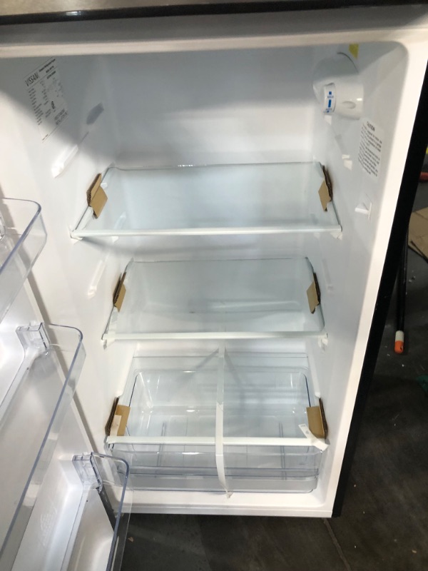 Photo 16 of ***SCRATCH AND DENT - UNTESTED - SEE COMMENTS***
Vissani 7.1 cu. ft. Top Freezer Refrigerator in Stainless Steel Look