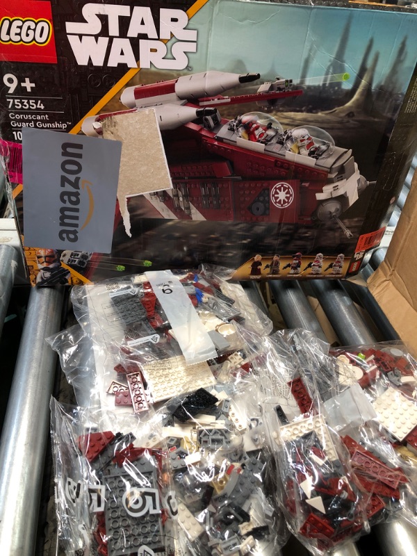 Photo 2 of (parts only)(no returns) (missing bags for steps) 
LEGO Star Wars: The Clone Wars Coruscant Guard Gunship 75354 Buildable Star Wars Toy for 9 Year Olds, Gift Idea for Star Wars Fans Including Chancellor Palpatine, Padme and 3 Clone Trooper Minifigures