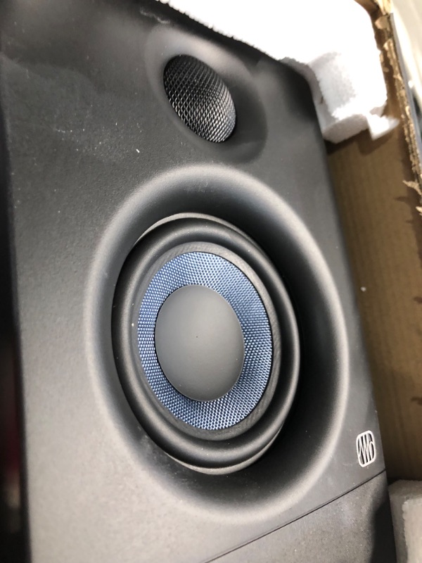 Photo 2 of PreSonus Eris 3.5 Gen 2 — 3.5-inch Powered Desktop Speakers for Multimedia, Gaming, Studio-Quality Music Production