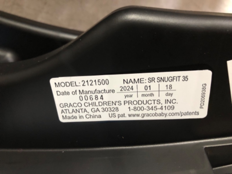 Photo 3 of ***USED - LIKELY MISSING PARTS - UNABLE TO VERIFY FUNCTIONALITY***
Graco SnugFit 35 Infant Car Seat | Baby Car Seat with Anti Rebound Bar, Gotham With Anti-Rebound Bar 1 Count (Pack of 1) Gotham