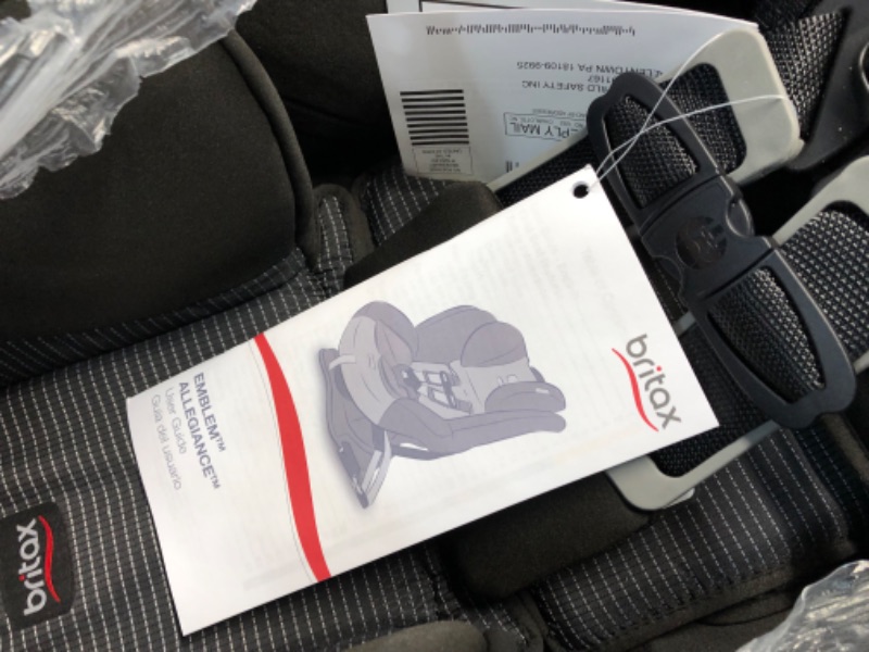 Photo 2 of Britax Emblem 3 Stage Convertible Car Seat, Dash