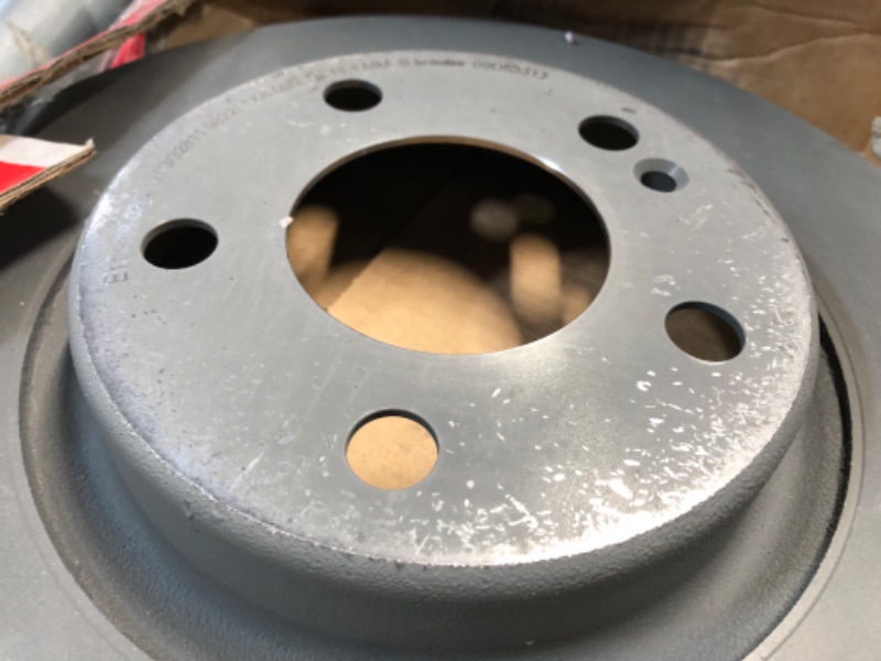 Photo 2 of **ONLY ONE & SCRATCHED***Brembo 09.D533.13 Co-cast two piece UV Coated Pillar Vented Brake Rotor MERCEDES-BENZ/MERCEDES-BENZ (BBDC) OE# A0004231812