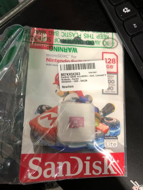 Photo 2 of SanDisk 128GB microSDXC-Card, Licensed for Nintendo-Switch - SDSQXAO-128G-GNCZN Super Mario Super Mushroom 128GB