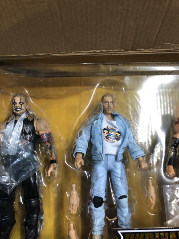 Photo 3 of All Elite Wrestling AEW Unrivaled Champion 4 Pack - Four 6-Inch Figures with Title Belts and Accessories - Amazon Exclusive