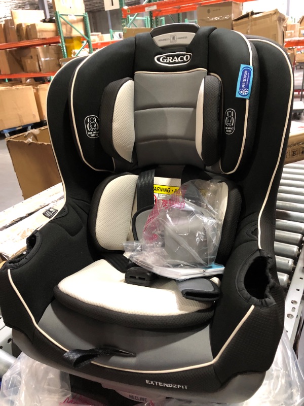 Photo 2 of Graco Extend2Fit Convertible Car Seat | Ride Rear Facing Longer with Extend2Fit, Redmond 2-in-1 Redmond