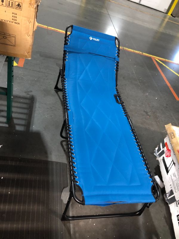 Photo 8 of ***MAJOR DAMAGE - HUGE SLASH - COT IS NOW UNSTABLE - SEE PICTURES***
VILLEY Oversized Padded Chaise Lounge with Cushion, Foldable Camping Cot Blue