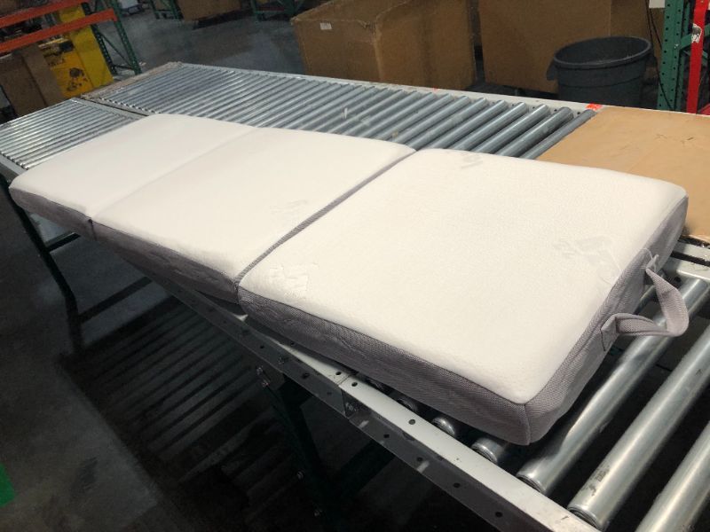 Photo 2 of ***USED - NO PACKAGING - SEE PICTURES***
Folding Mattress, 4 Inch Memory Foam Tri-fold Mattress with Breathable & Washable Bamboo Fiber Fabric Cover, Foldable Floor Mattress Guest Bed for Camping, Road Trip, Single, 75"L x 25"W x 4"Th